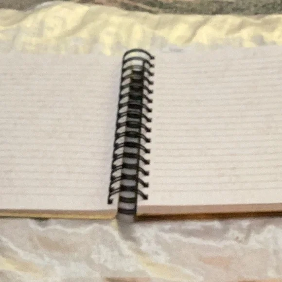 ππ»πNWT βTrust in the Lord βWire bound Brand New with tags Beautiful Journal ππ»π - Picture 9 of 10